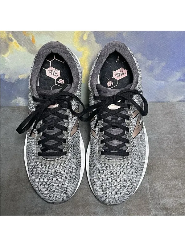 New Balance Fresh Foam Arishi Women's Gray Sneakers Size 8B - Image 7
