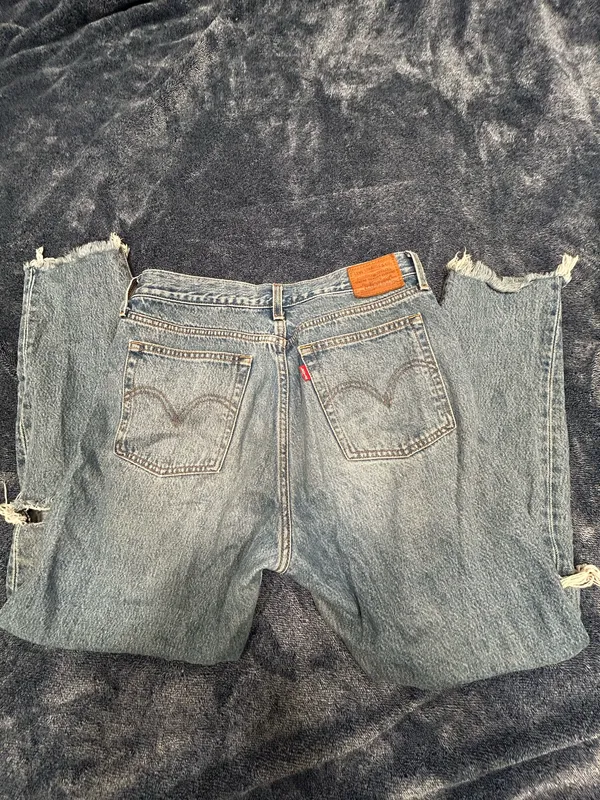 Levi’s Wedgie Jeans Button Fly Distressed - Image 2