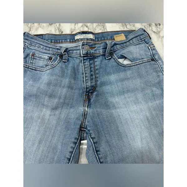 Levi's 505 distressed hem Light Wash Straight Leg Jeans size 8 casual - Image 6