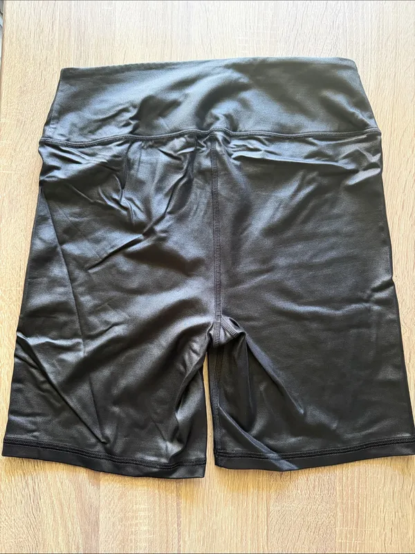Victoria's Secret Black High-Rise Bike Shorts Size M Preowned - Image 5