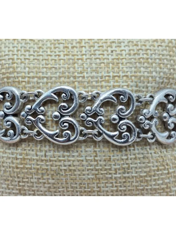 Silver Tone Ornate Heart Scroll Filigree Link Bracelet 7” Magnetic Clasp - Image 2