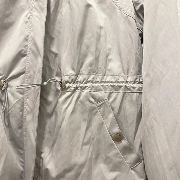 White House Black Market Women's Fashion Rain Coat - Small - Image 7