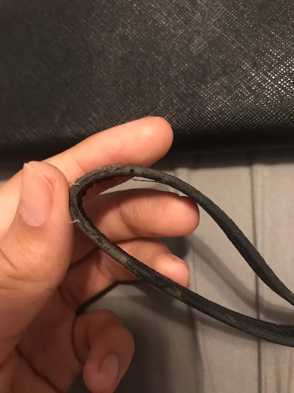 Calvin Klein Wristlet / /wallet - Image 4