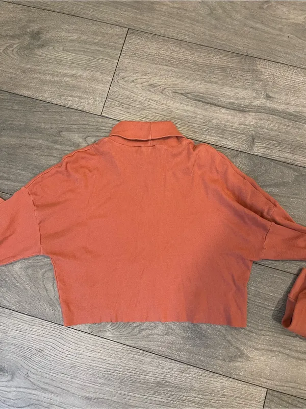 tilly’s cropped turtleneck Orange Size M - Image 3