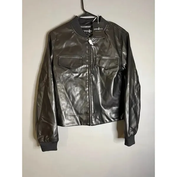 Ommiivex Black Faux Leather Cropped Bomber Jacket Size Large NWT - Image 4