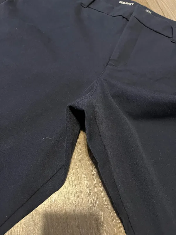 Old Navy High Rise Pixie Trouser in In The Navy - Image 7