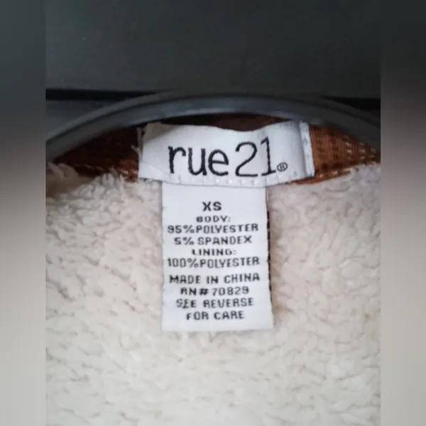 Rue21 Brown Plaid Sherpa-Lined Shacket‎ XS - Image 9