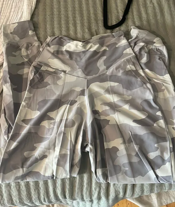 Aerie Camo Joggers - Image 3