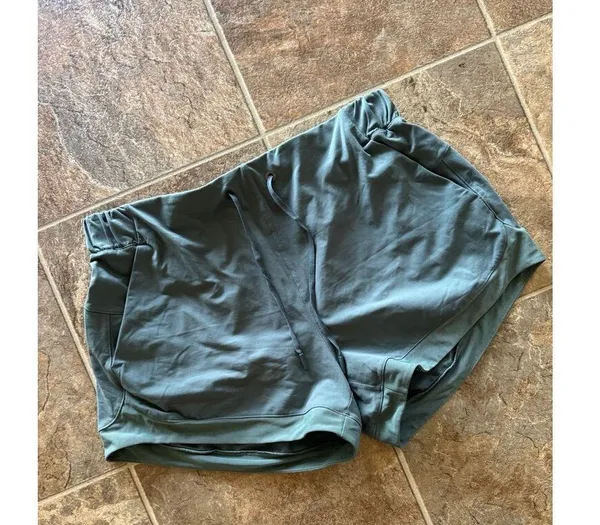 Lululemon Sunsetting Shorts 3" Juniper Size 10 - Image 6
