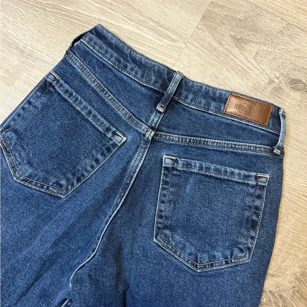 •Hollister• Ultra High Rise Mom Jeans - Image 2