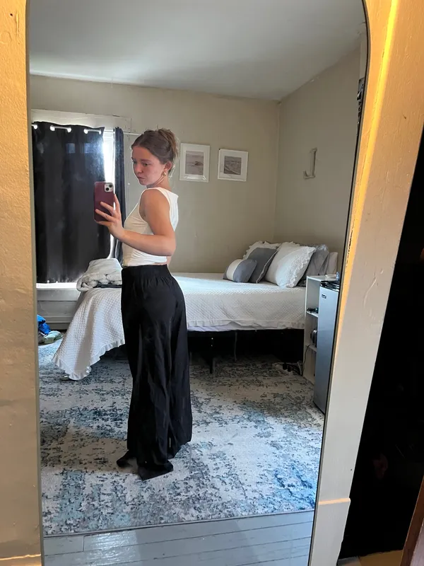 Old Navy High-Rise Wide-Leg Athleisure - Image 4