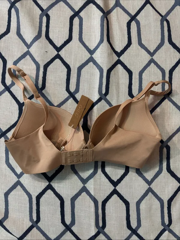 SKIMS Ultimate Push Up Plunge Bra Size:32D Clay - Image 4