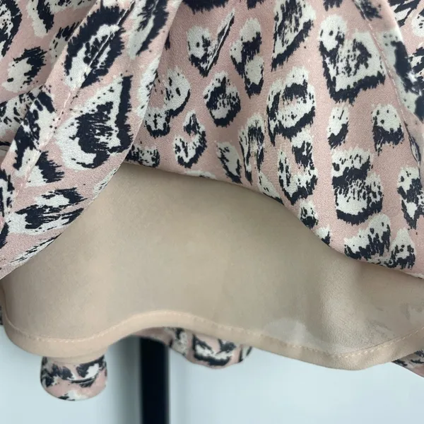 Astr The‎ Label Pink Leopard Print Cowl Drape Neck Camisole Tank Top - Image 2