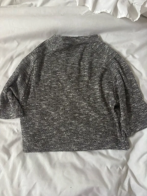 Gymshark Cropped Top  - Image 4