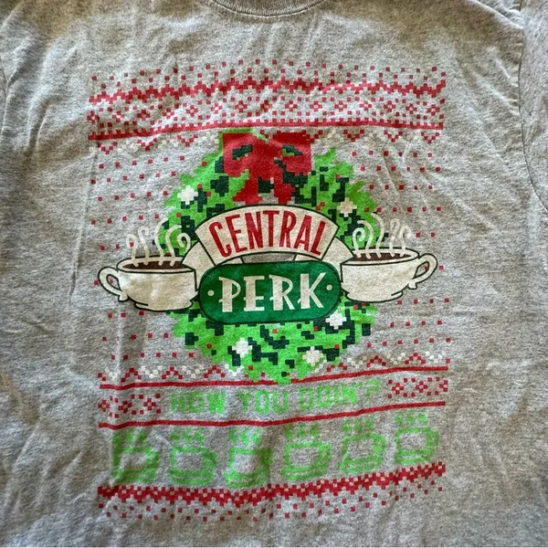 Friends women's medium grey Christmas t-shirt - Image 3