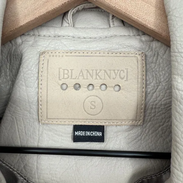 Blank Nyc Life‎ Changer Moto Jacket Womens Small Beige Leather Asymmetrical Zip - Image 3