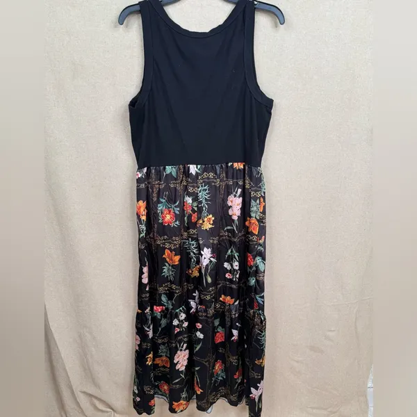TASH + SOPHIE Black Floral Maxi Dress Sleeveless Size L Satin Skirt - Image 3