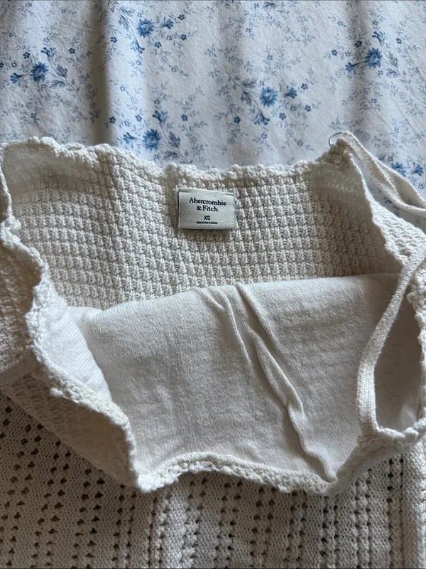 Abercrombie & Fitch Cream Crochet Camisole Tank - Image 3