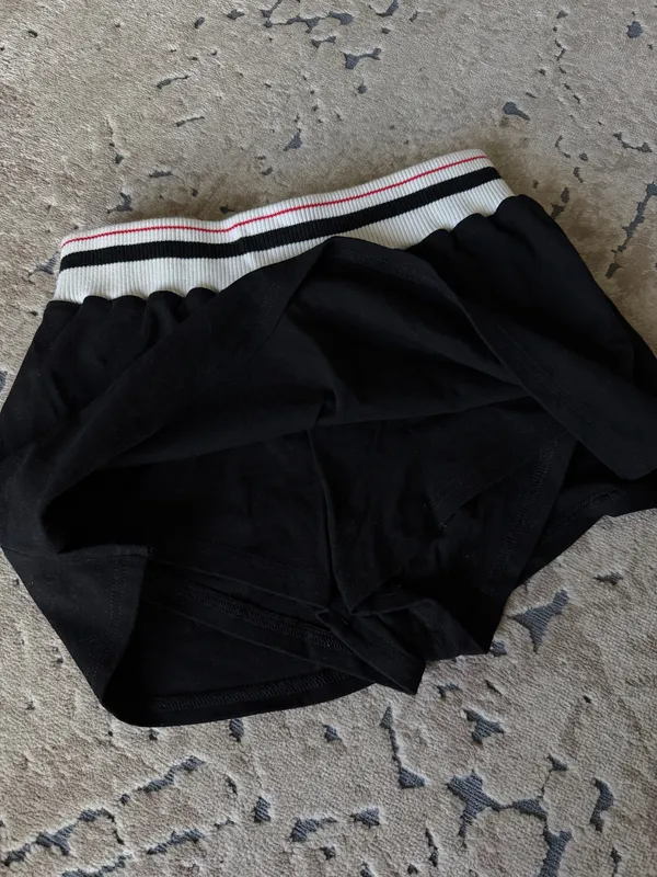 Princess Polly Black Skort - Image 3