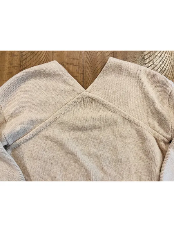 H&M Premium 100% Lambswool Beige V-Neck Slouchy Knit Sweater - Image 8