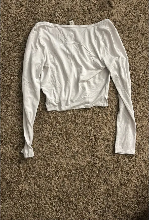 Lululemon Cropped Long Sleeve - Image 2