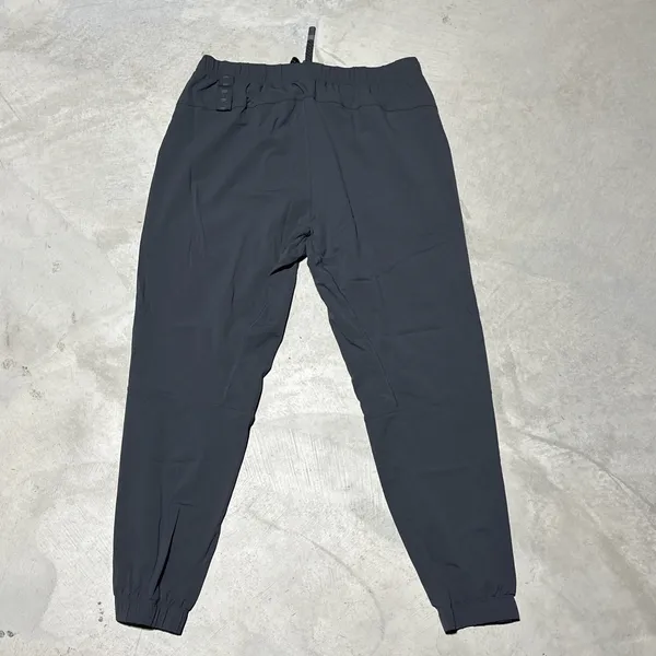 Fabletics Jogger UNISEX SZ L One Drawstring Pocket Pants Sweatpants Grey Running - Image 8