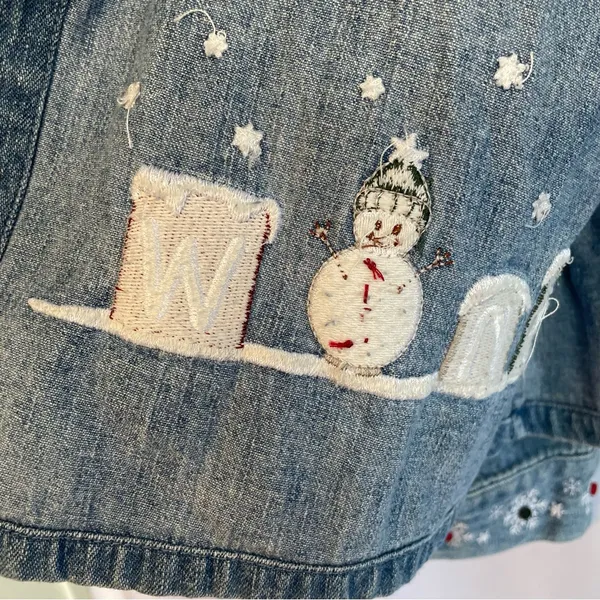 Christopher & Banks Denim Shirt Women’s M Snow Days Snowman Snowflake Embroidery - Image 4