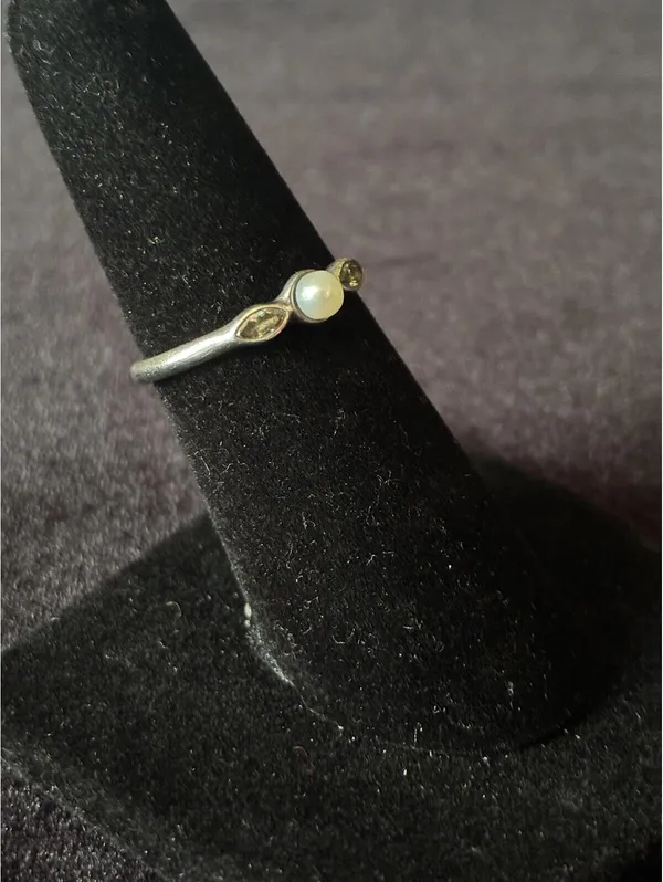 Pandora Sterling Silver Luminous Leaves Pearl & CZ Ring - Size 6.25 - Image 2
