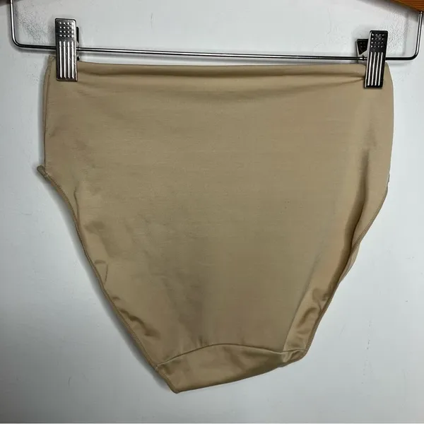 Spanx tummy slimming Shapewear nude color size small‎ - Image 3