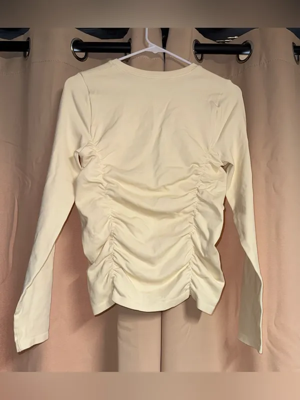 oqq long sleeve top Size M - Image 4