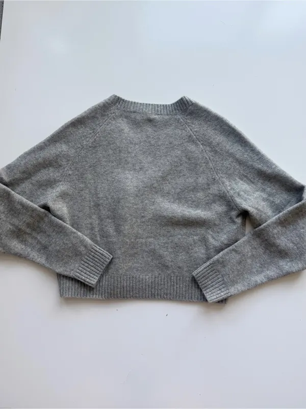 Zara Cropped Gray Cardigan size Medium - Image 7