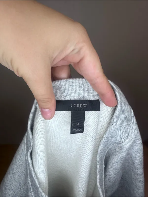 Amour Embroidered Grey Crewneck Sweatshirt - Image 2