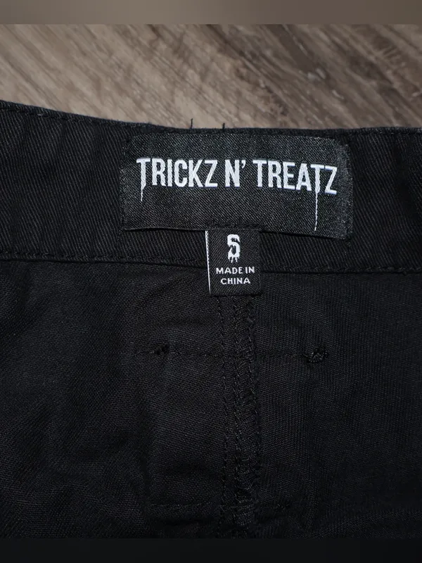 Dolls kill Ghoulish Glow In The Dark Wide Leg cargo Pants size small- baggy - Image 7