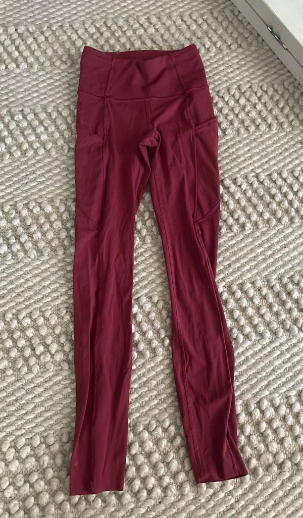 Size 0 maroon Lululemon leggings - Image 2