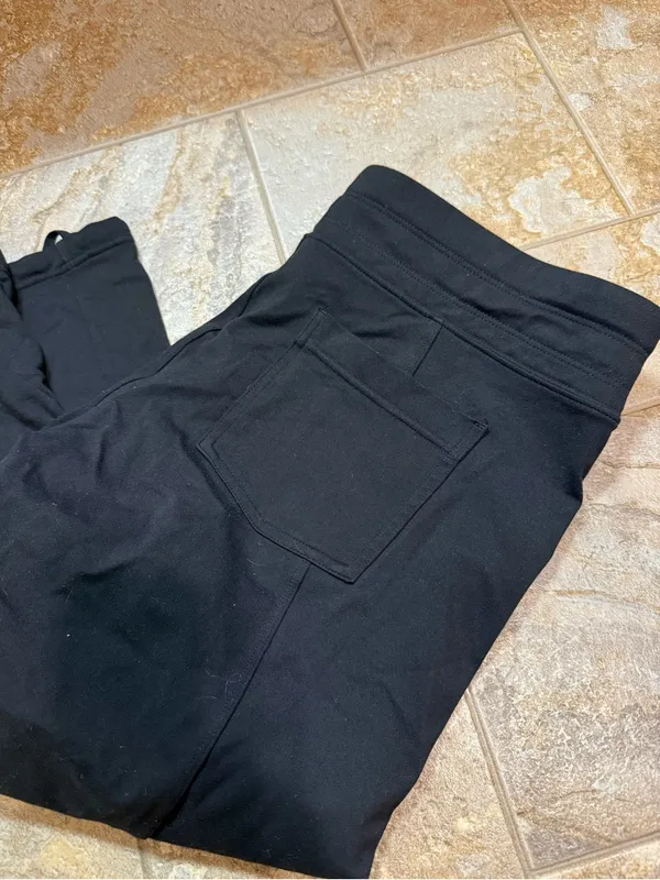 Athleta | Black Active Capri Leggings - Image 2
