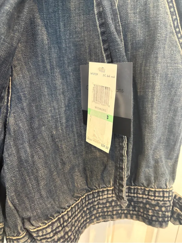 Tommy Hilfiger jean shorts size 8 - Image 8