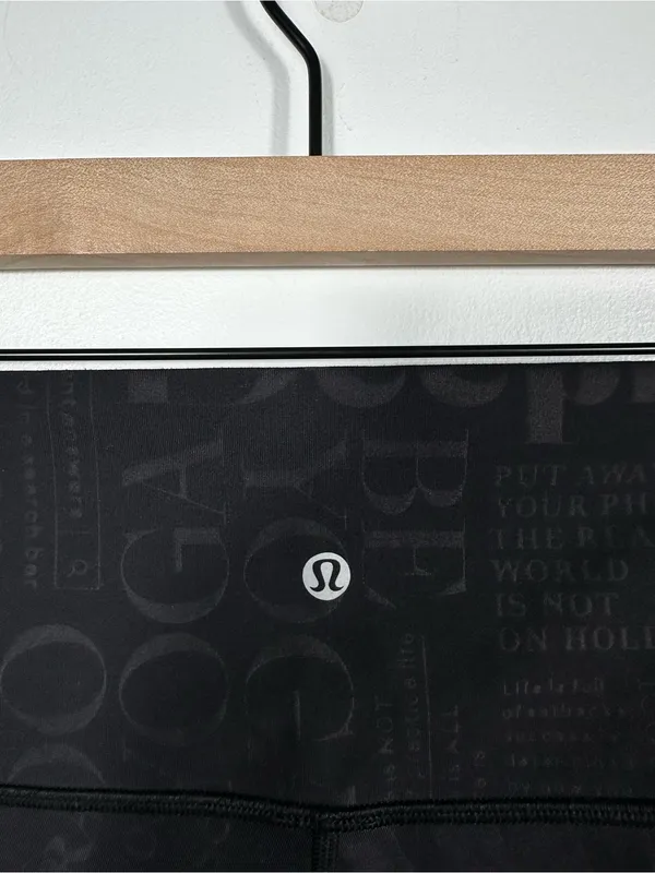 Lululemon Wunder Under‎ 25 Leggings 8 20YR Manifesto Embossed Black Luxtreme - Image 8