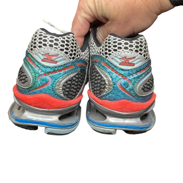 Mizuno Wave Creation 15 Running Shoes Womens 7.5 Silver Blue Red‎ Mesh Athletic - Image 7