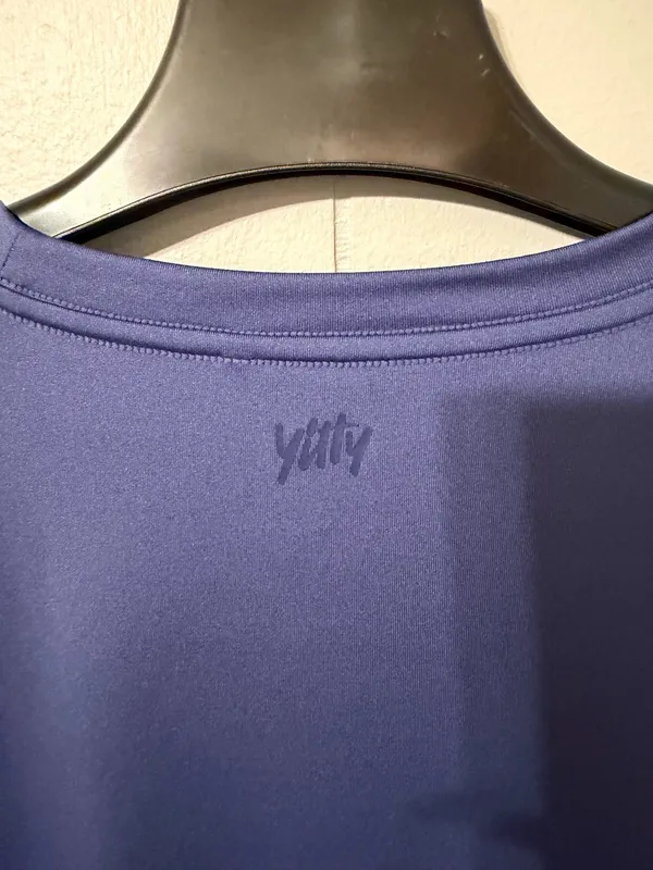 YITTY by fabletics cropped tee size XL  - Image 4