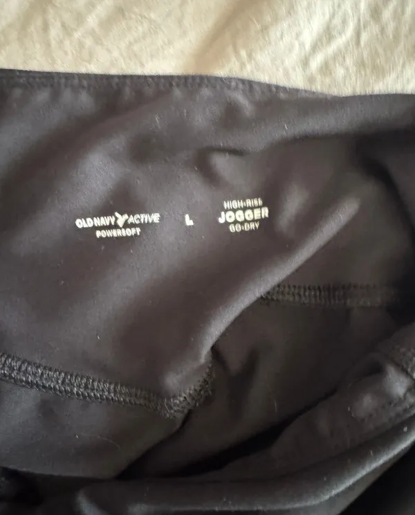 Old Navy Black  Joggers - Image 3