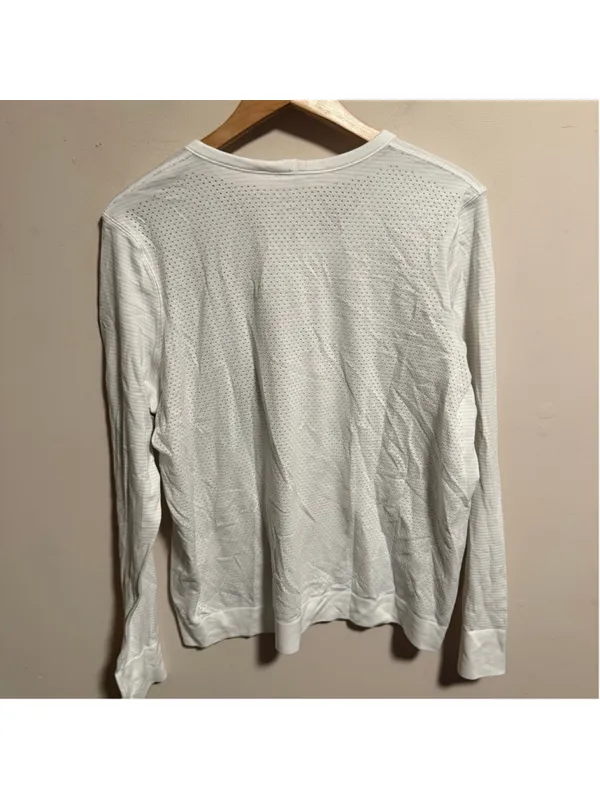 Lululemon Swiftly Tech Long Sleeve
White- Size 12 - Image 3