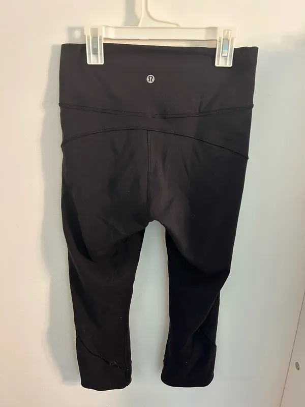 Lululemon Black Capri Leggings - Image 2