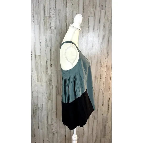 NWT Athleta Women's Small Pleated Deep Ocean Teal Sleeveless V-Neck‎ Tank Top - Image 4