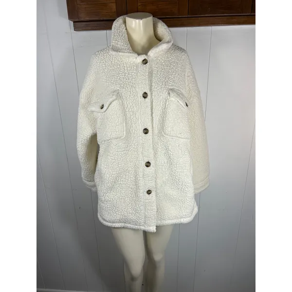 Aerie Dream Sherpa Shacket Jacket Shirt in Cream. Size Large - Image 4