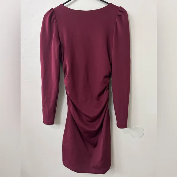 Susana Monaco Elegant Burgundy Ruched Dress - Image 6