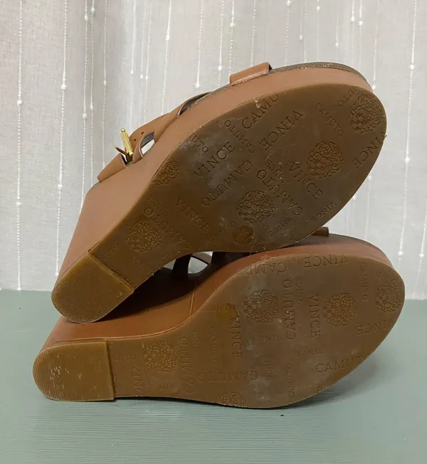 Vince Camuto Wedges - Image 4