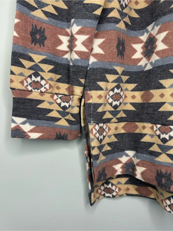 Sew in Love Southwest Aztec Native Print Long Sleeve Pullover Size Small - Image 6