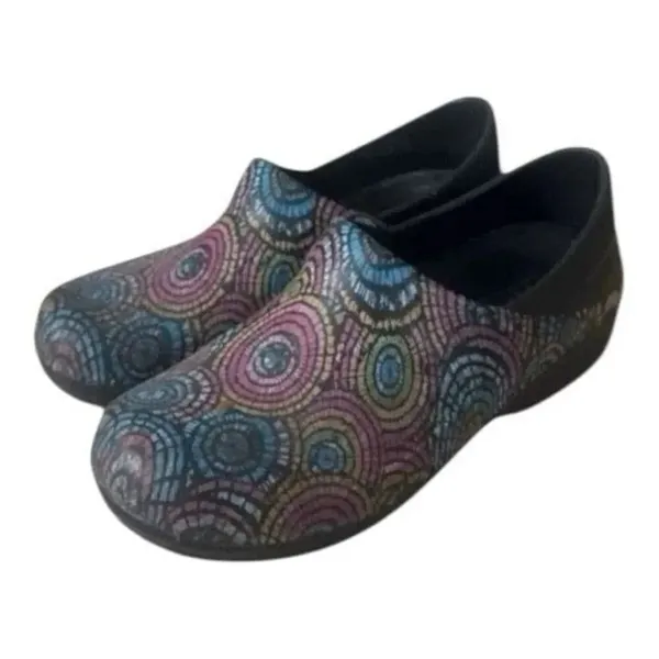 Crocs Women’s Neria Pro ll Graphic Clogs Size 8 Multicolor Pattern Rubber - Image 2