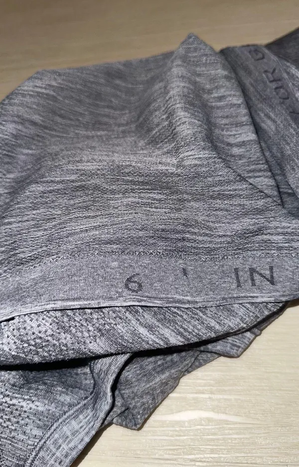 Lululemon Gray  Longsleeve Swiftly Tech - Image 3