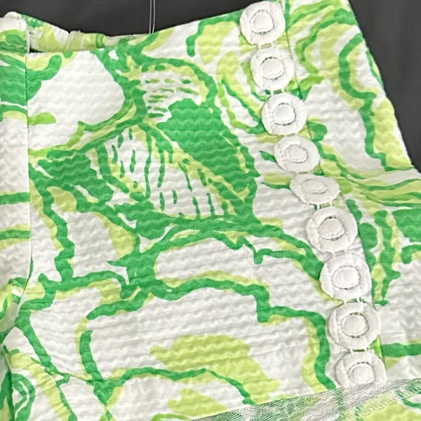 Lilly Pulitzer Liza Resort White Green Heartbreakers Shorts 000 - Image 9